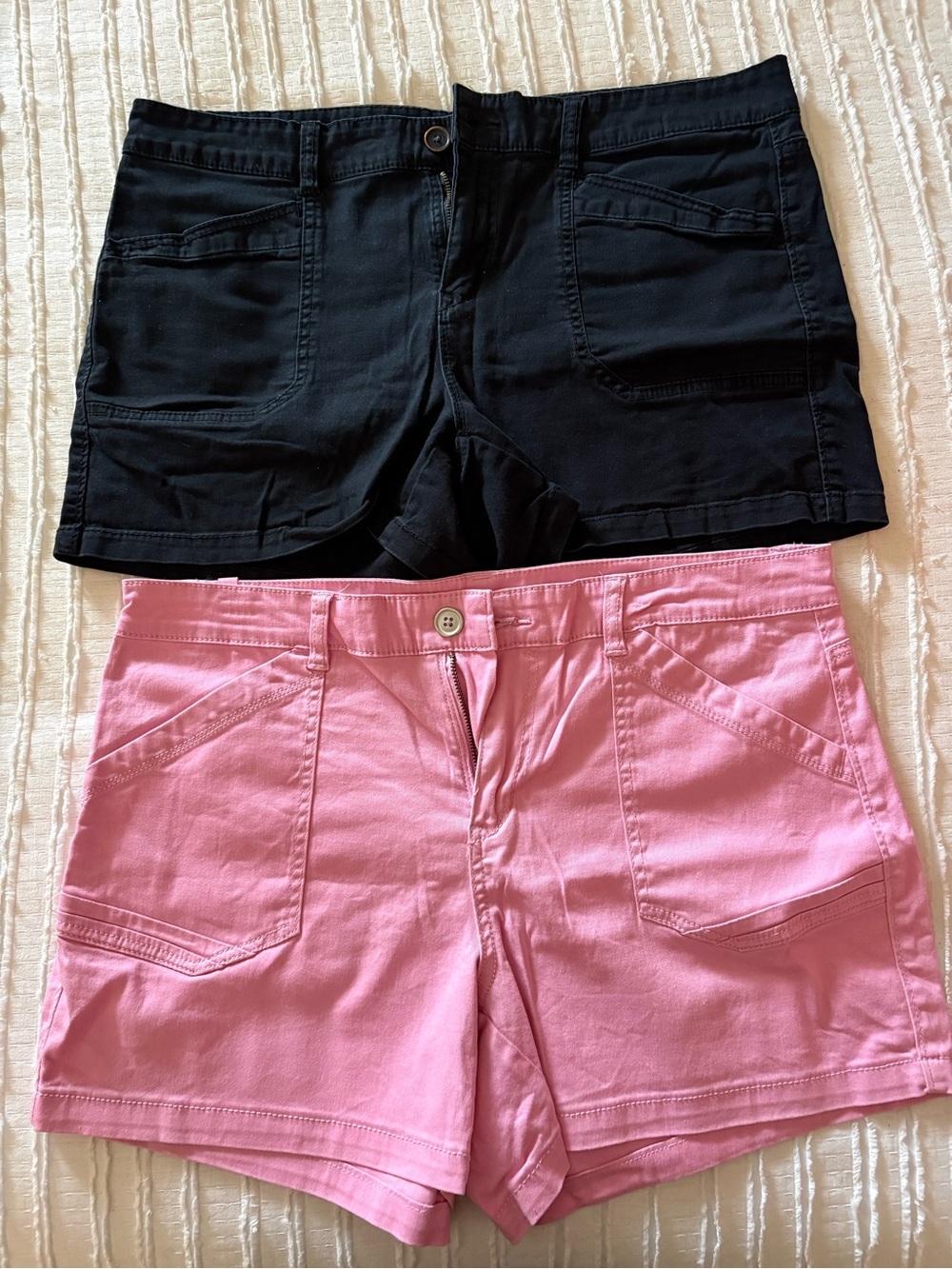 UNIONBAY Women’s Cargo Shorts - Black & Pink